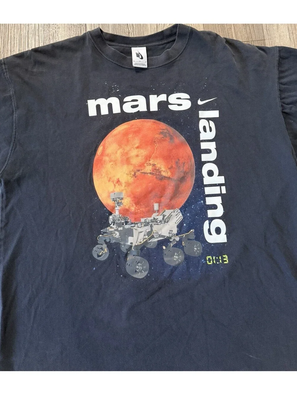 Nike Mars Landing Shirt Mens Graphic Air Max Crew Neck Size M